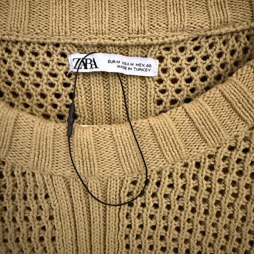 Zara Men's Beige Crewneck Sweater